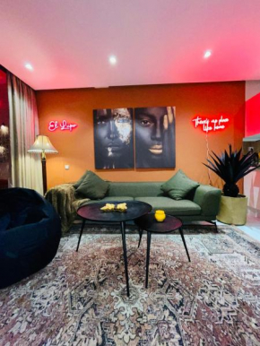 Studio Élégant & Ultra Moderne